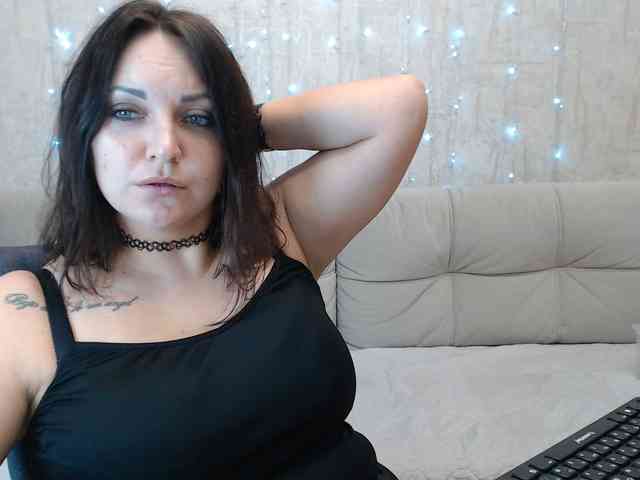 JenniferTheChic webcam