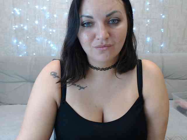 JenniferTheChic webcam