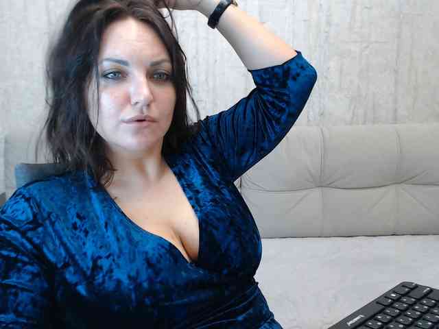 JenniferTheChic webcam