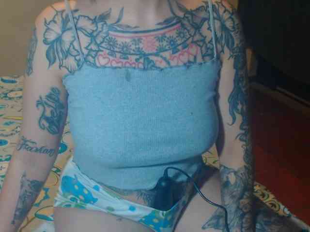 Lucy_tattoodreams webcam