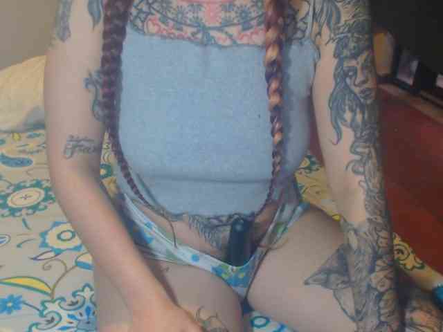 Lucy_tattoodreams webcam