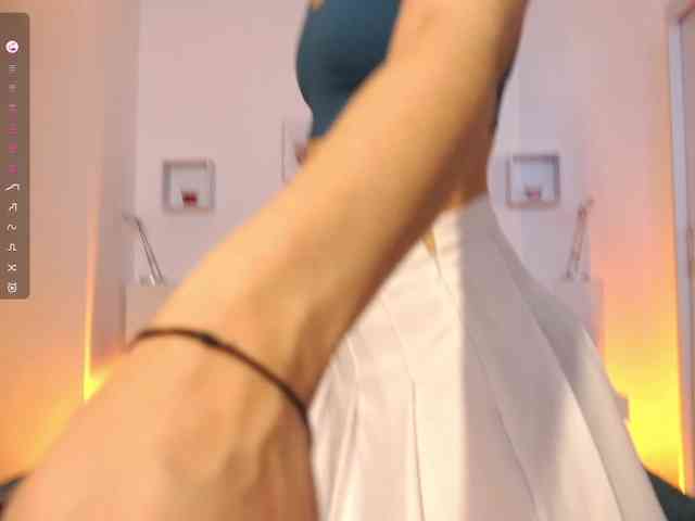l1ttle-kiki webcam