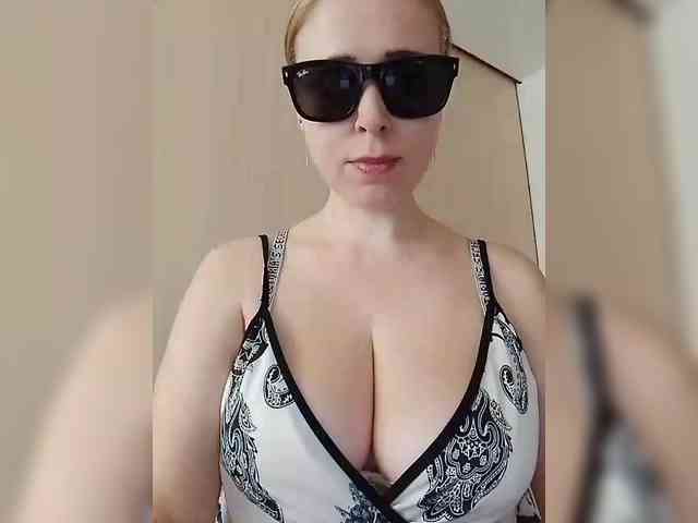 Dashulya666 webcam