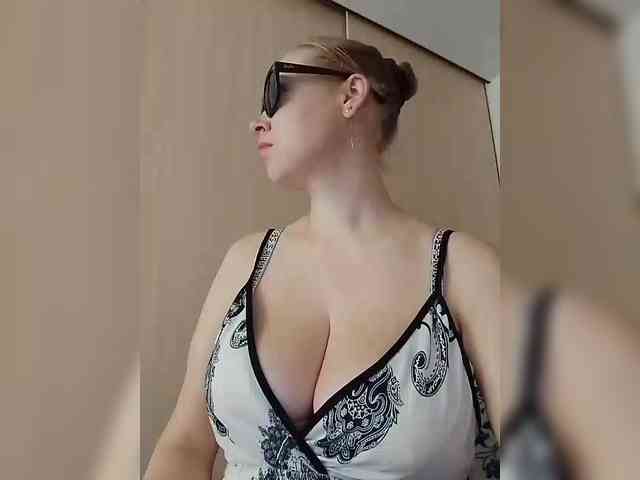Dashulya666 webcam