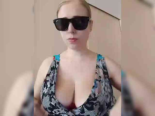 Dashulya666 webcam