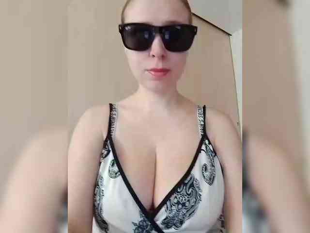 Dashulya666 webcam