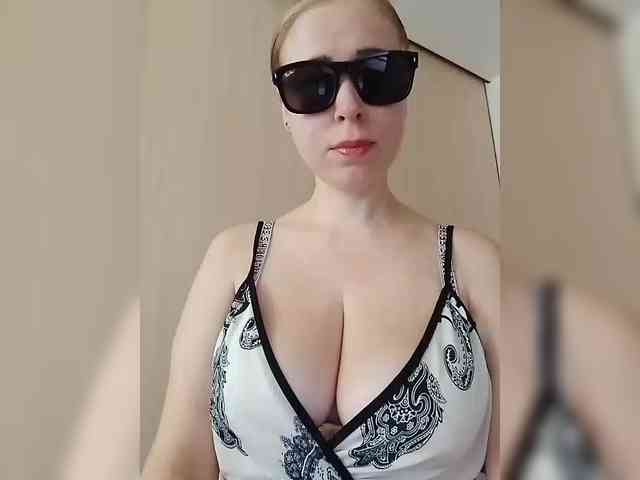 Dashulya666 webcam