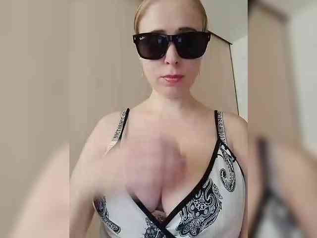 Dashulya666 webcam