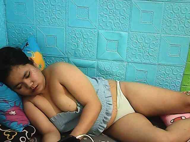 ShailaJeen webcam
