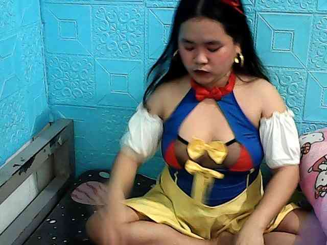 ShailaJeen webcam