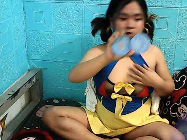 ShailaJeen webcam