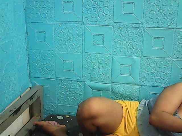 ShailaJeen webcam