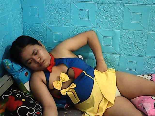 ShailaJeen webcam