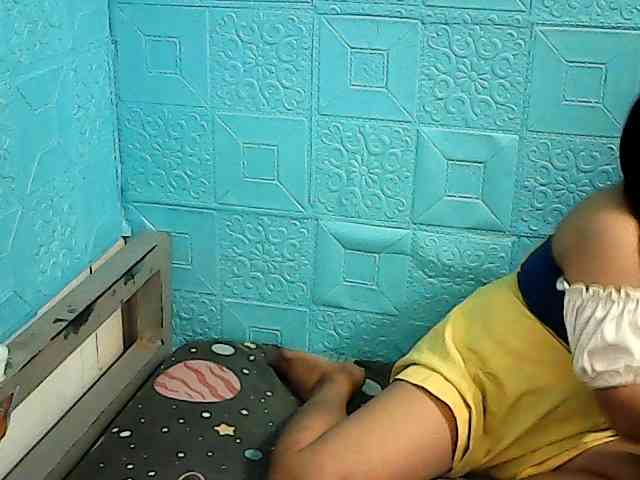 ShailaJeen webcam