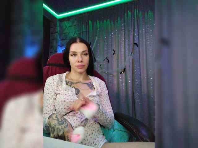 deva_maria webcam
