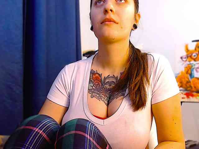 ann-mikele webcam
