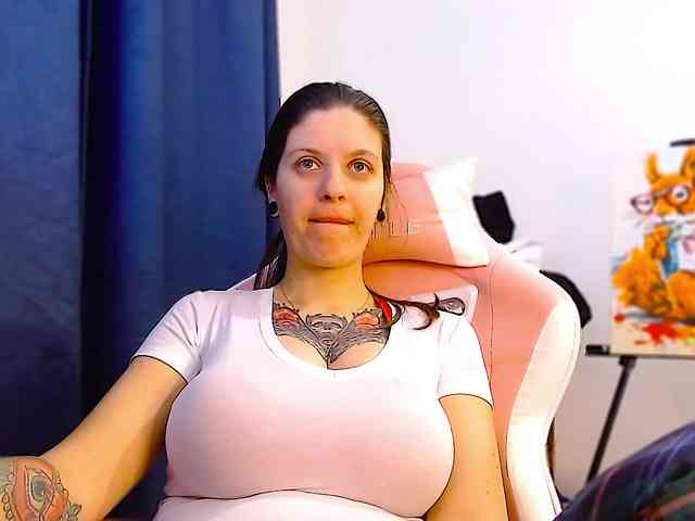 ann-mikele webcam