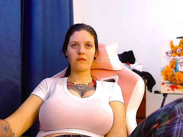 ann-mikele webcam