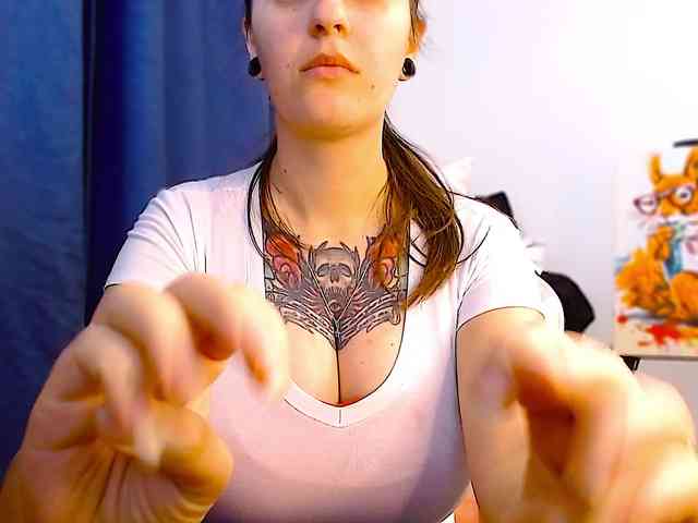 ann-mikele webcam