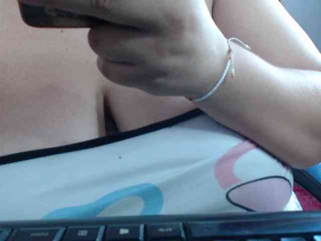 amberth-dirty webcam