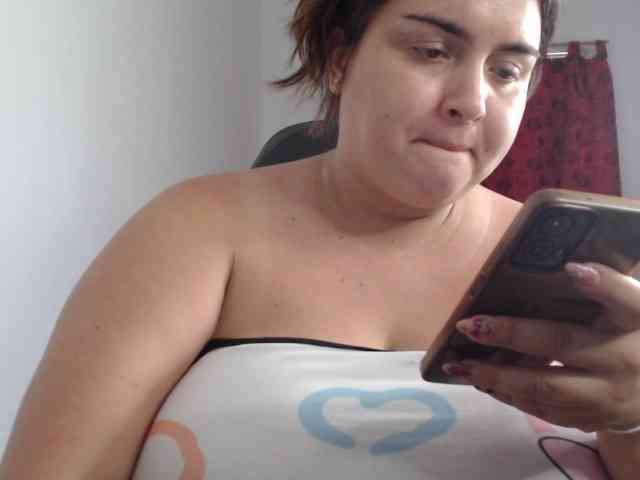 amberth-dirty webcam