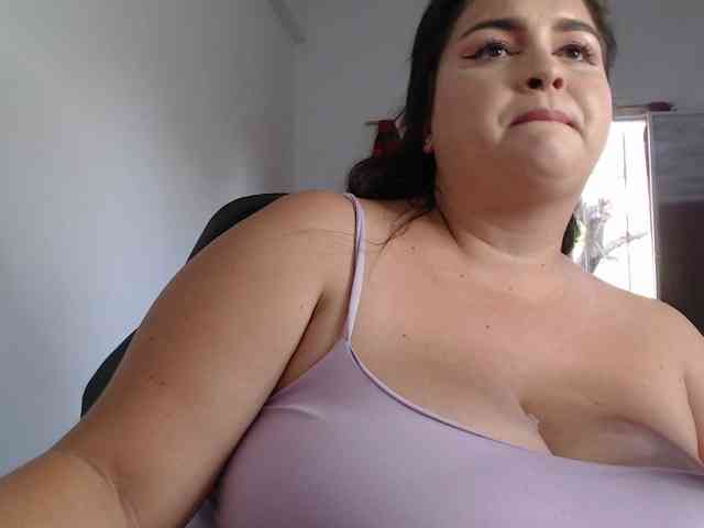 amberth-dirty webcam