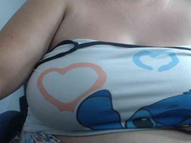 amberth-dirty webcam