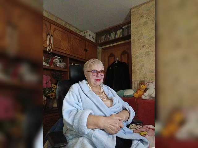 Vai a chattare su SweetCherry00 SweetCherry00