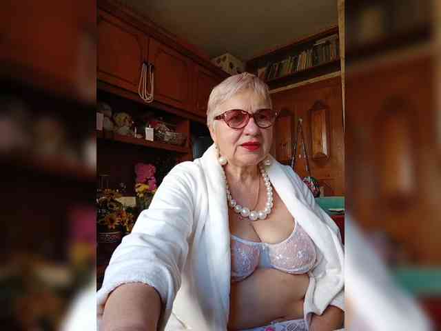 SweetCherry00 webcam