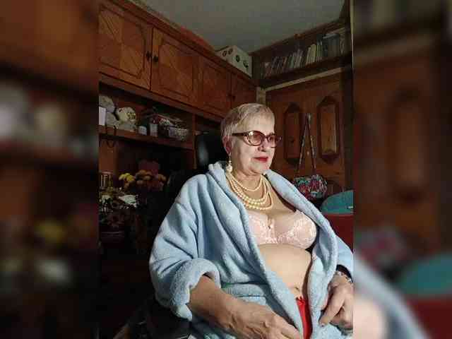 SweetCherry00 webcam