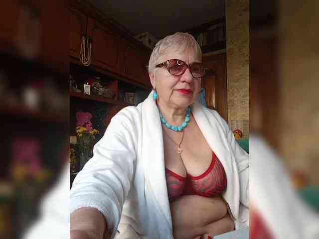 SweetCherry00 webcam