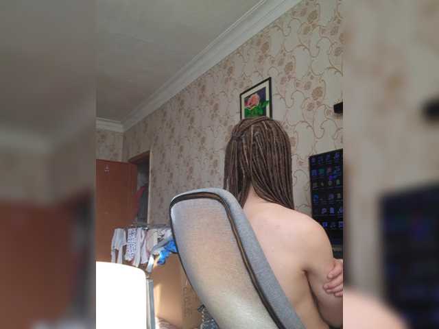 Accedi alla chat con il nickname Love_Crew Love_Crew