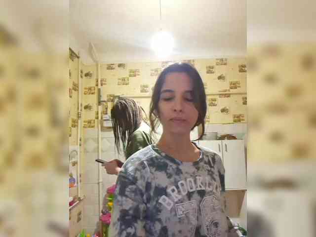 Love_Crew webcam