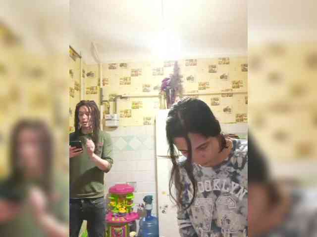 Love_Crew webcam