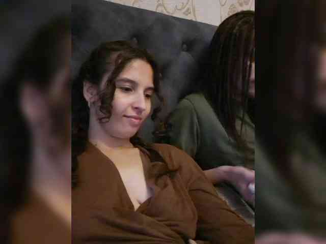 Love_Crew webcam