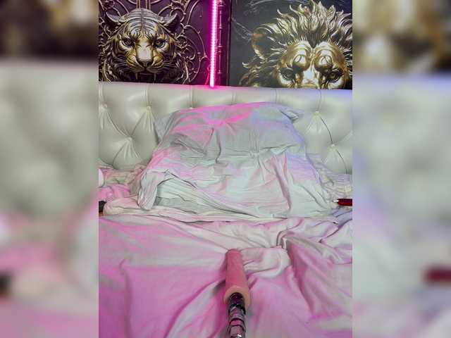 Entra en el chat con el modelo Madam_koss Madam_koss