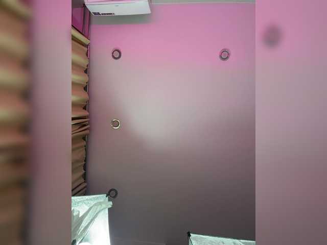 Entrez le videochat erotique avec le
modèle Madam_koss Madam_koss