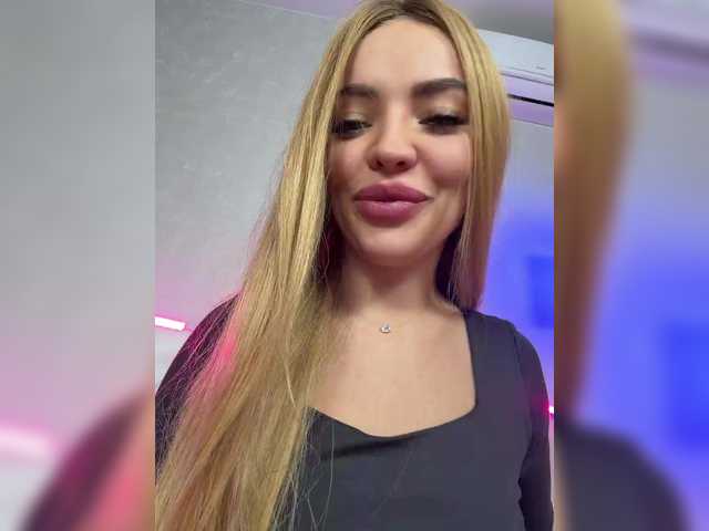 Entrez le videochat erotique avec le
modèle Madam_koss Madam_koss