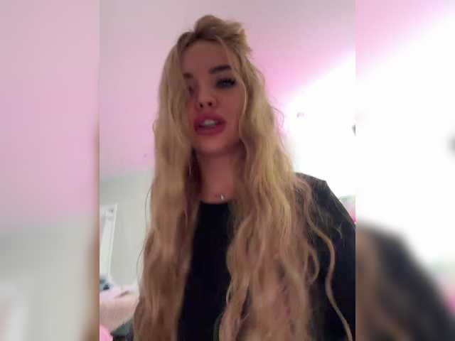 Vai a chattare su Madam_koss Madam_koss