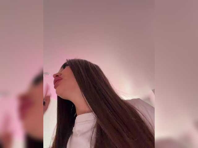 Entra en el chat con el modelo Madam_koss Madam_koss