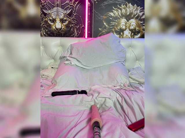 Entrez le videochat erotique avec le
modèle Madam_koss Madam_koss