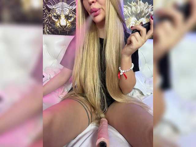 Accedi alla chat con il nickname Madam_koss Madam_koss