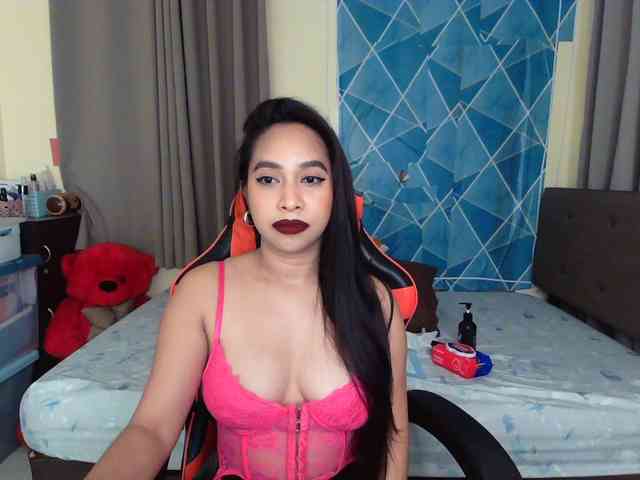 xxTrexie18 webcam
