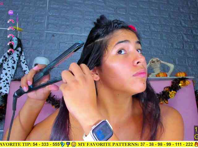 AriannaLewis webcam
