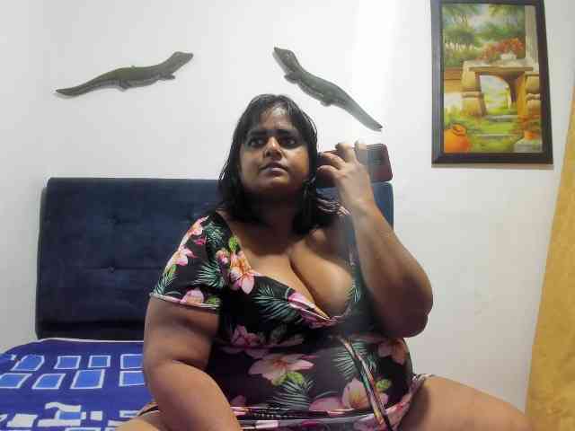 SusanaEshwar webcam