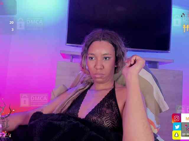 Mikeyla-Russo webcam