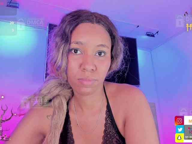 Mikeyla-Russo webcam