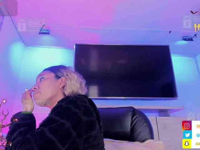 Mikeyla-Russo webcam