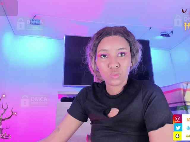 Mikeyla-Russo webcam