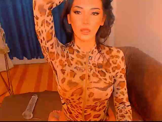 xqueenyunis